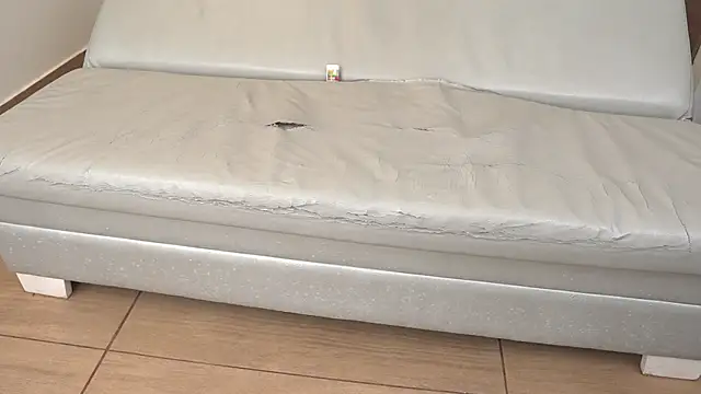 Petiteess 现场XXX聊天