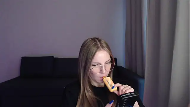 HitGyrl's Live XXX Chat