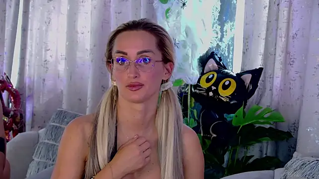 IsabelleEthan Chat XXX live