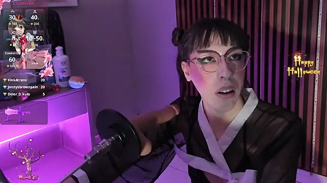 XXX chat uživo modela kattt_cut