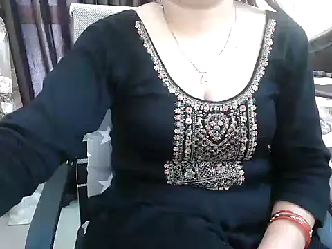Chat XXX ao vivo de _chitranshi
