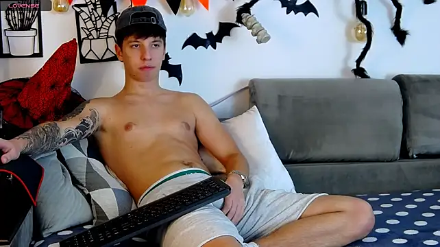 ThomasEdisonn XXX чат на живо