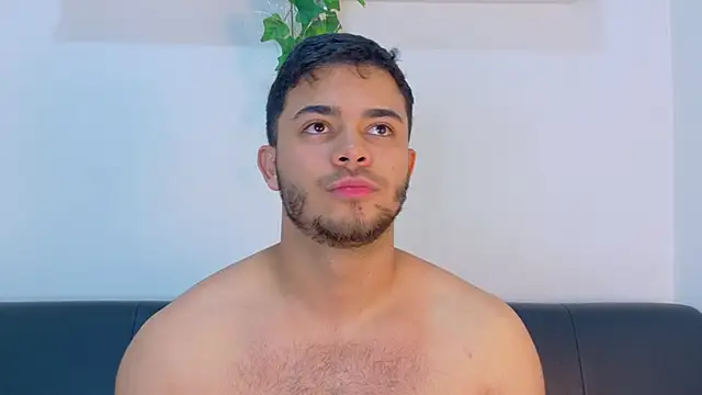 Živý XXX chat TylerWest_