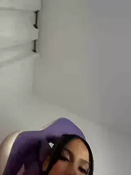 Miaa_love6969's Live XXX Chat