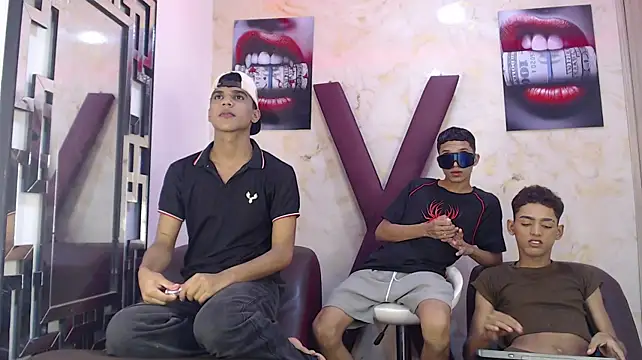 RED_ZONE_BOYS live XXX chat