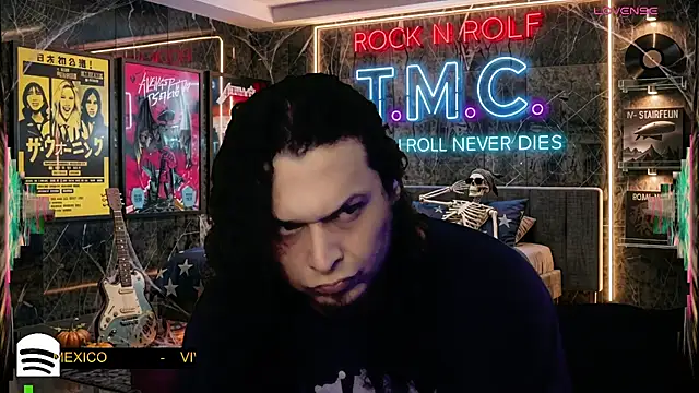 chino_roz's Live XXX Chat