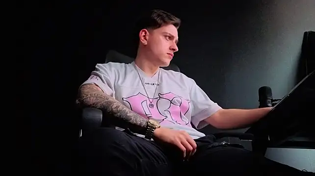 FelixStarkkのライブXXXチャット