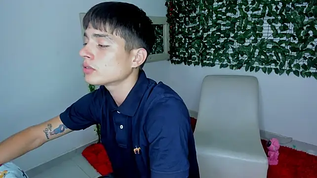 The_beby_guy's Live XXX Chat
