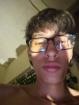 daniel_X18X Chat XXX live