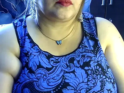 Soniya_Sha Chat XXX in diretta