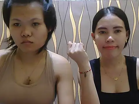 แชท XXX สดของ YoungLovers4u