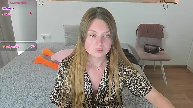 Chat XXX en directo de Kitkatvel