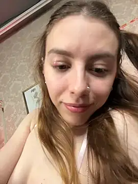 Czat XXX na żywo – Lolya_
