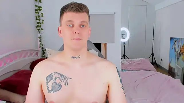 Онлайн чат XXX HotVanee