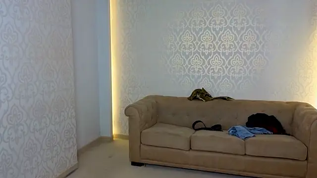 KellenWest Adlı Modelin Canlı XXX Sohbeti