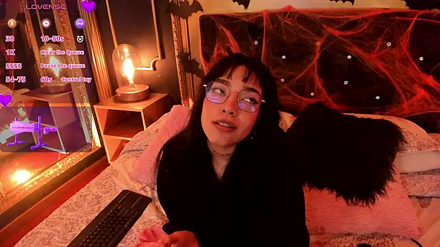 Chat XXX Live EmaLittle