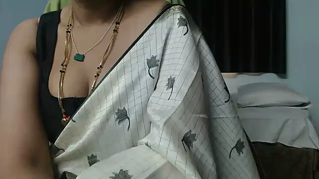 צ'אט XXX בשידור חי של sunitha-3