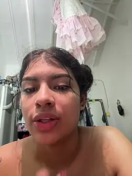 Chat +18 de Natha_gomez ao vivo