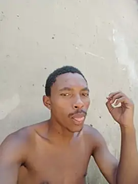 Chat +18 de alphamale25 ao vivo