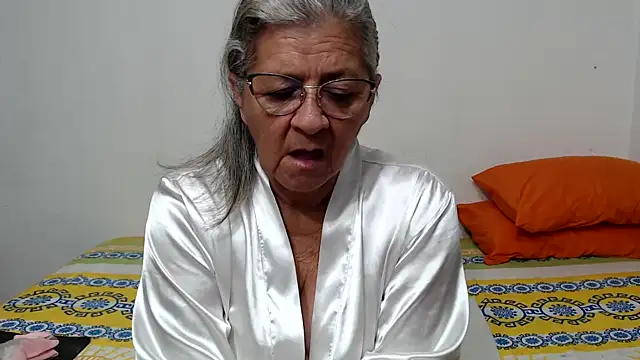 Chat +18 de candy_mature_ ao vivo