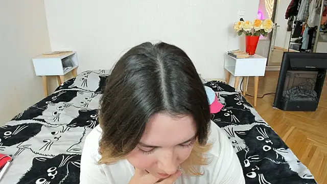Chat +18 de BrightDani ao vivo