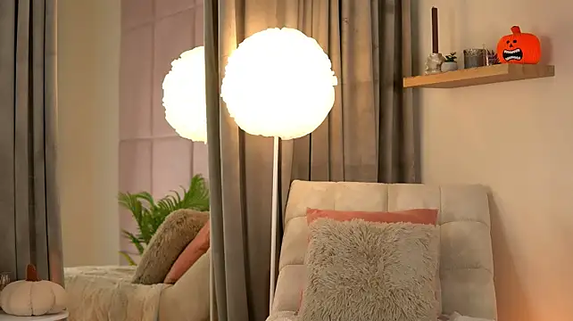 AlmaLuv 现场XXX聊天