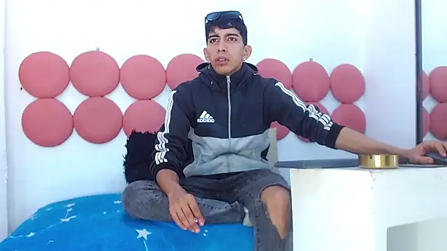 Drake_Jack Live XXX Chat