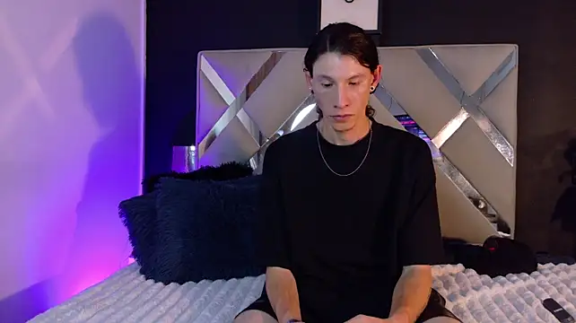 XXX chat uživo modela Alexxey_x