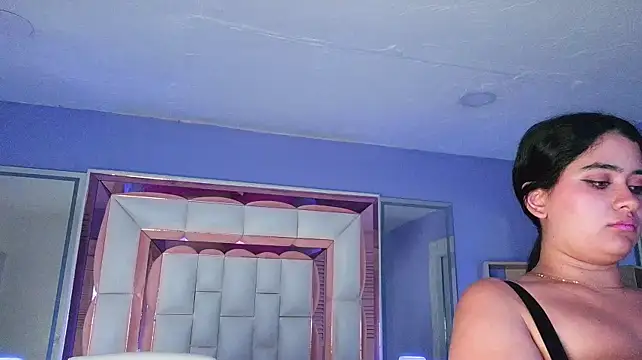 Chatroom XXX en direct de scarlette_15_