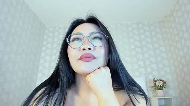 NatsumiHun Chat XXX in diretta