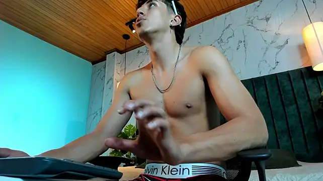Gerard_evans_ live XXX chat