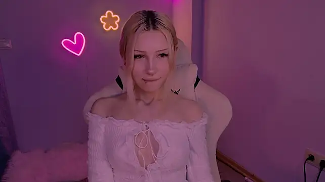 แชท XXX สดของ SashaQuin