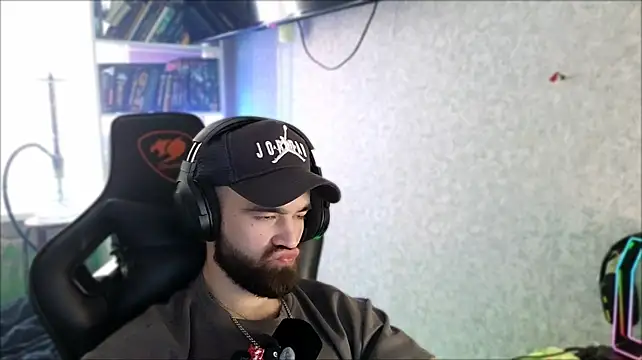 Živý XXX chat _Serious_Man