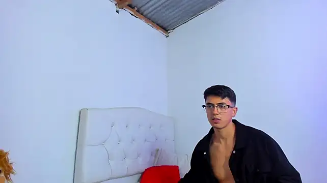 Caramelo_Bryan's Live XXX Chat
