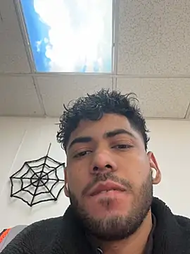 Karimfucku Chat XXX in diretta