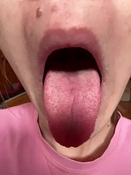 CherryBombs- live XXX chat