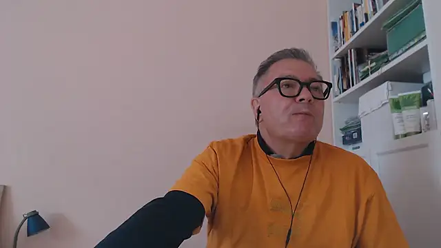 YOU6me Live XXX-chat