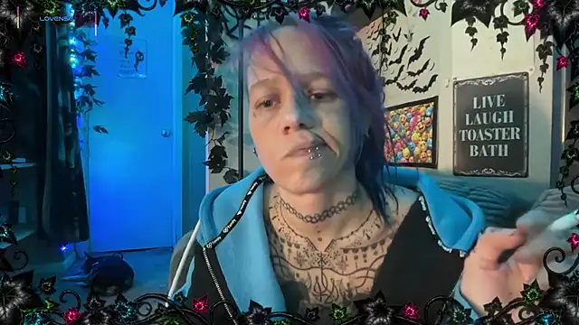 Czat XXX na żywo – Toxlyn