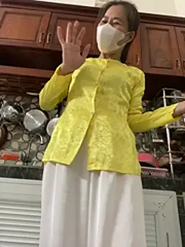 NINA2102 现场XXX聊天