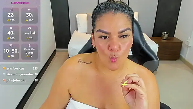Chat XXX ao vivo de ruby_jimenez18_