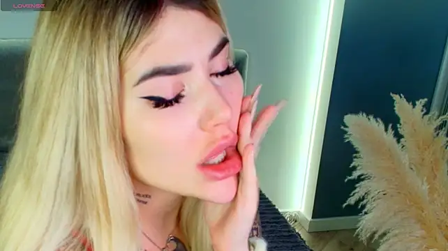 Chat XXX ao vivo de katerine_Monroe