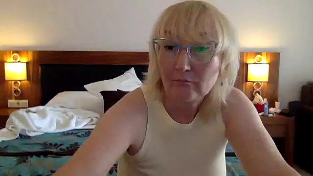 Chat +18 de Zeyona ao vivo