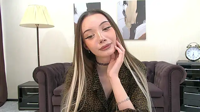 MilyBily Chat XXX live