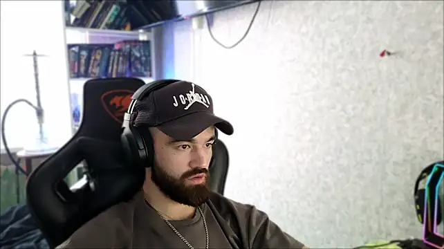 Chat +18 de _Serious_Man ao vivo