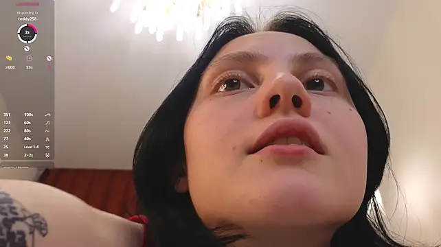 XXX chat uživo modela MaryCoopeer