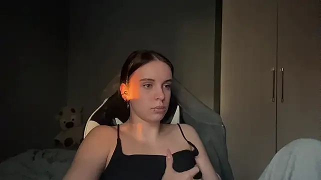 Chat +18 de Hisaky ao vivo