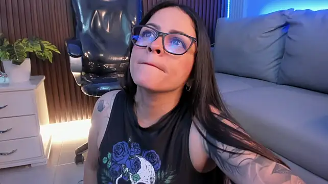 Chat XXX en directo de Zara_Jackson