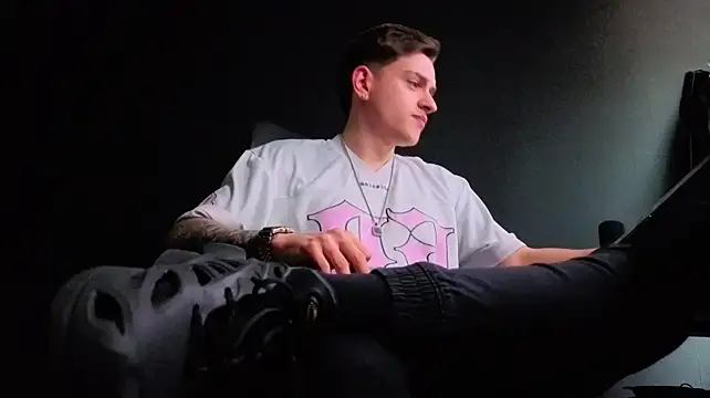 FelixStarkk: απευθείας συνομιλία ΧΧΧ