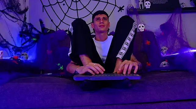 BryanGrey__ – Naživo XXX chat
