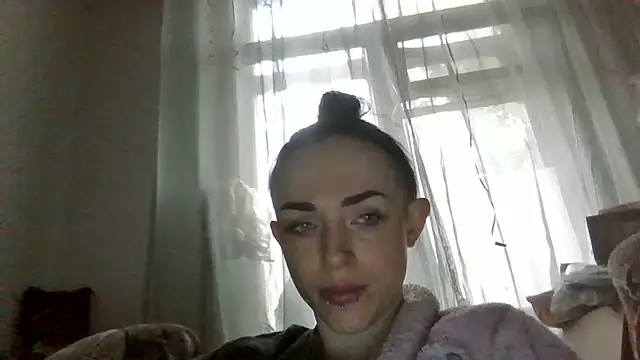Chat +18 de Trinsy_Love ao vivo